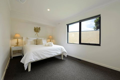 Salty Escape - Accommodation Brisbane 3
