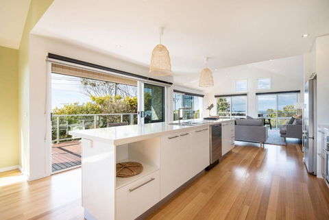 Salty Shores Smiths Beach - Accommodation Brisbane 3