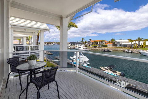 Salty Views - Accommodation Brisbane 2