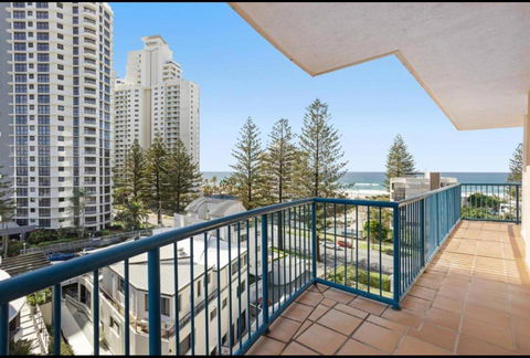 San Mateo On Broadbeach - Accommodation Brisbane 3
