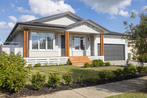 Sanctuary Of Hope By Ready Set Stay - Cowes - Accommodation Brisbane 0
