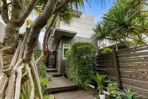 Sanctuary @ Sunshine - Accommodation Brisbane 2