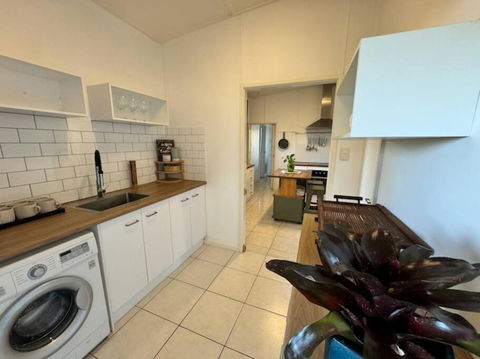 Sand Bars - Spacious, Beach, Pets - Accommodation Brisbane 3