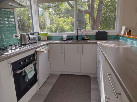 Sanders Beach House - Accommodation Brisbane 2