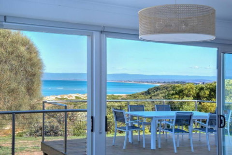 Sandbar Beach House - Accommodation Brisbane 0