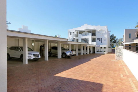 Sandcastles 1 - Accommodation Brisbane 2