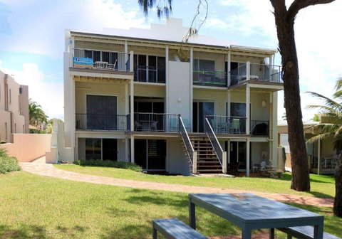 Sandcastles 1 - Accommodation Brisbane 3