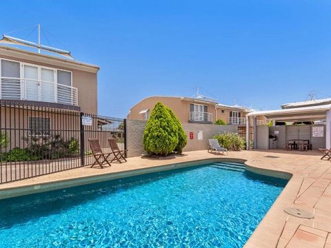 Sandcastles 7 8 Ala Moana Way - Accommodation Brisbane 0
