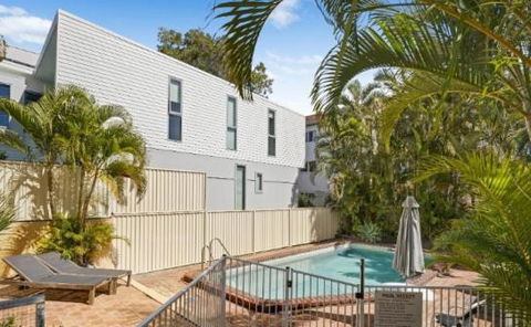 Sanderling Miami - Hosted By Burleigh Letting - Accommodation Brisbane 1