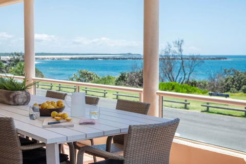 Sandrift One - Oceanstays - Accommodation Brisbane 0