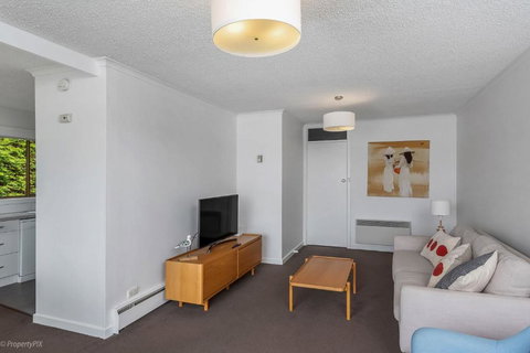 Sandy Bay Waterfront - Accommodation Brisbane 3