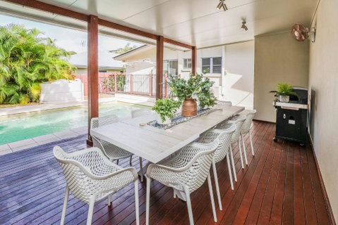 Sandy Burrows - Accommodation Brisbane 0
