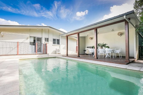 Sandy Burrows - Accommodation Brisbane 1