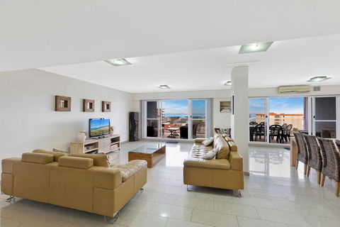 Sandy Cove Apartment The Entrance 48a - Accommodation Brisbane 1