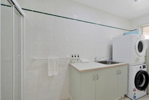 Sandy Cove @ Royle Palms - Accommodation Brisbane 2