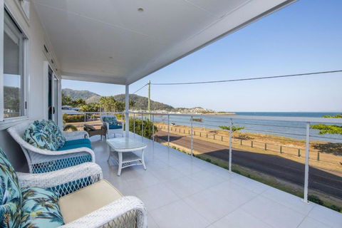 Sandy Decks - Accommodation Brisbane 0