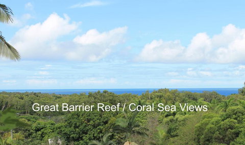 SEAVIEWS Oak Beach - Accommodation Brisbane 0