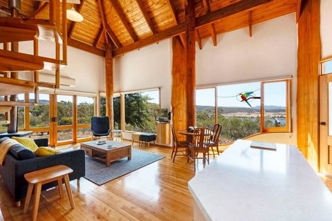 SERENITY Relax Refresh Recharge - Accommodation Brisbane 0