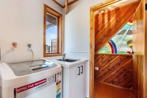 SERENITY Relax Refresh Recharge - Accommodation Brisbane 3