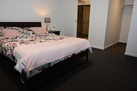 Spacious 4 Bedroom Retreat Fully Air Conditioned - Accommodation Brisbane 3