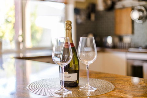 StayAU Family Home Comfort In Caroline Springs - Accommodation Brisbane 1