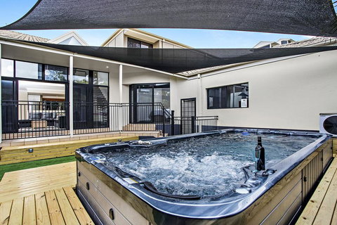 Beachside At Sapphire - Accommodation Brisbane 1