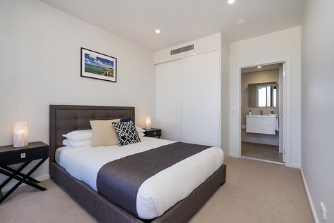 Beau Monde Apartments Newcastle - The Herald - Accommodation Brisbane 2