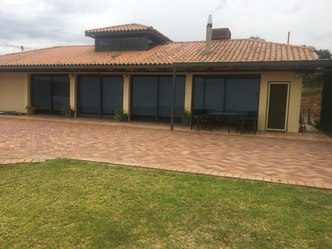 Beautiful Views - Accommodation Brisbane 0