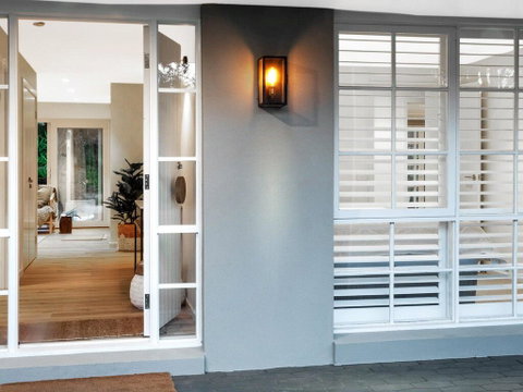 Bella Casa - Luxury Boutique Holiday Home With Heated Pool! - Accommodation Brisbane 0