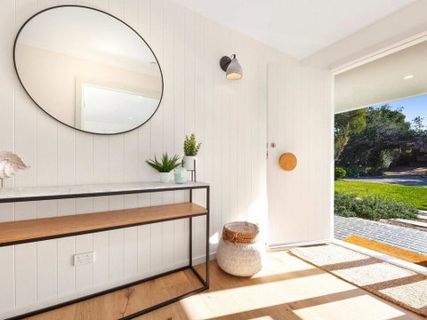 Bella Casa - Luxury Boutique Holiday Home With Heated Pool! - Accommodation Brisbane 1