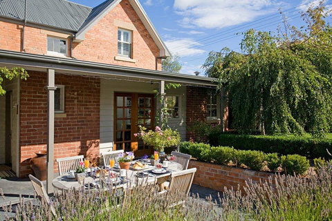 Bellerive House - Accommodation Brisbane 3