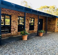 Beulah by the Lake - Accommodation Brisbane