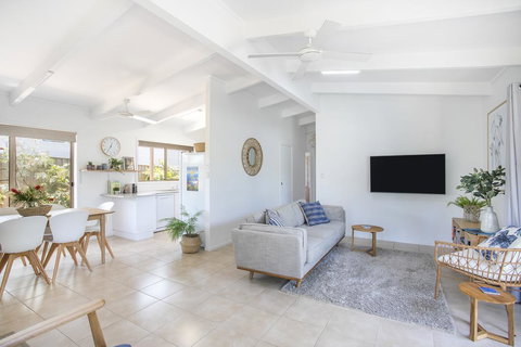 Birdsea House - Accommodation Brisbane 0