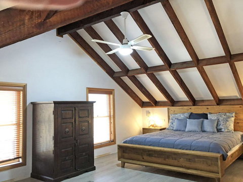 Birubi Beach House' 14 Campbell Avenue - Fantastic House And Close To The Surf Beach - Accommodation Brisbane 1