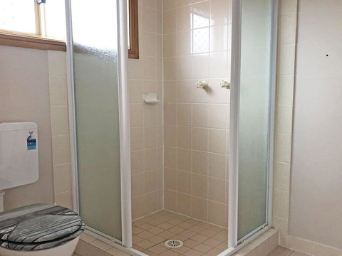 Birubi Beach House' 14 Campbell Avenue - Fantastic House And Close To The Surf Beach - Accommodation Brisbane 3