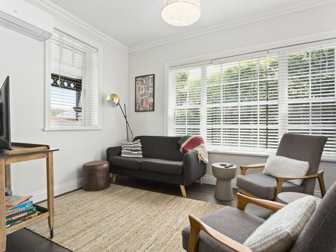 Bluestone Cottage Launceston-hosted By: LAbode - Accommodation Brisbane 3