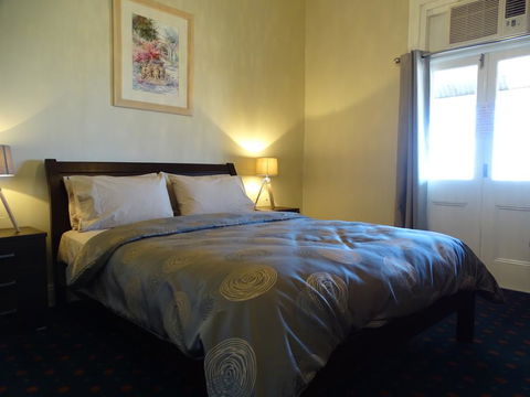 Blyth Hotel - Accommodation Brisbane 0