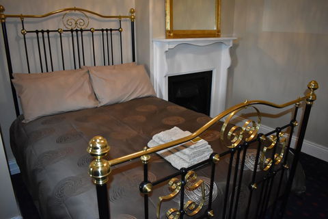 Blyth Hotel - Accommodation Brisbane 2