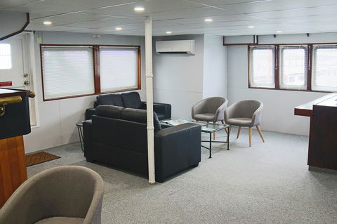 Boatel Cairns - Accommodation Brisbane 3