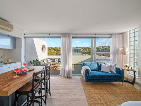 XQ Collection La Casa De Frida - Modern Studio With Balcony - Accommodation Brisbane 2