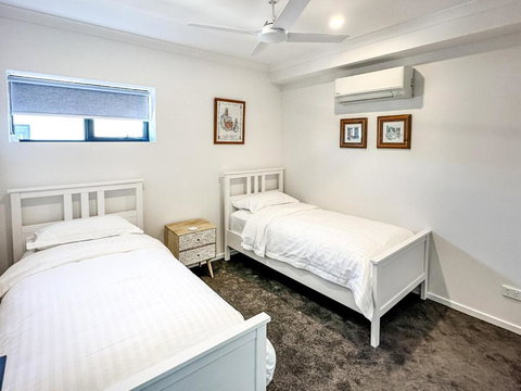 Williamstown Townhouse - Accommodation Brisbane 1