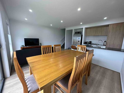 Wonderful Jubilee Estate House - Accommodation Brisbane 1