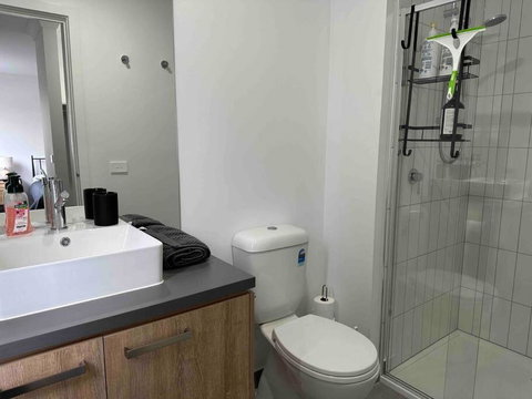 Wonderful Jubilee Estate House - Accommodation Brisbane 3