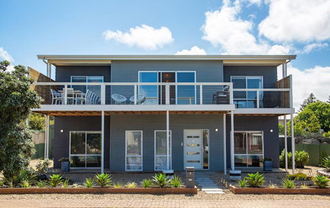 Xanadu - Aldinga Beach - C21 SouthCoast Holidays - Accommodation Brisbane 0