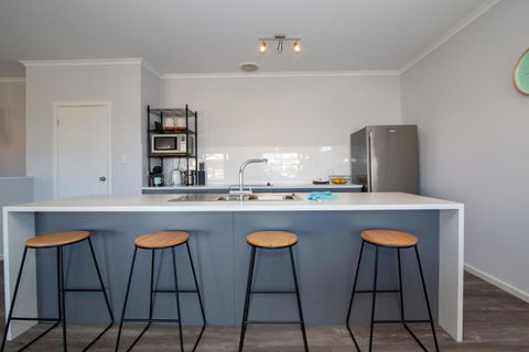 Xanadu - Aldinga Beach - C21 SouthCoast Holidays - Accommodation Brisbane 2