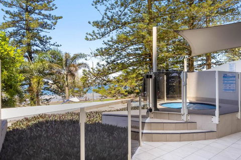 ZANZ205- Exclusive Outdoor Spa With Ocean Glimpses - Accommodation Brisbane 1