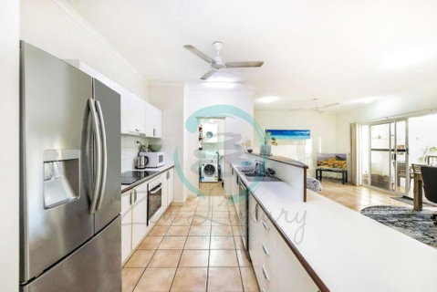 ZEN FORESHORE Cozy 2-BR, 2-BA Holiday Home + Pool - Accommodation Brisbane 3