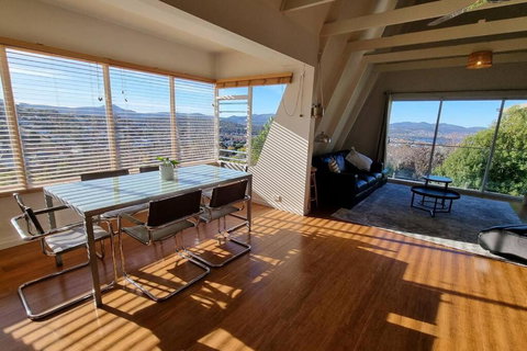 Zenith Lodge - Accommodation Brisbane 0