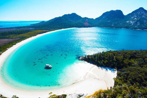 Wineglass Bay Private Charter Service - Accommodation Brisbane 2