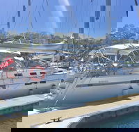 Sailing Curlew Escape on Moreton Bay - Accommodation Brisbane